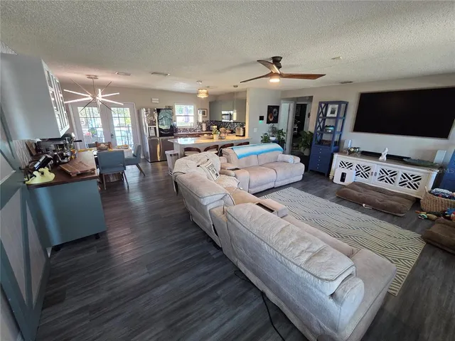 $3,250 | 6301 South Renellie Court, Tampa, FL 33616