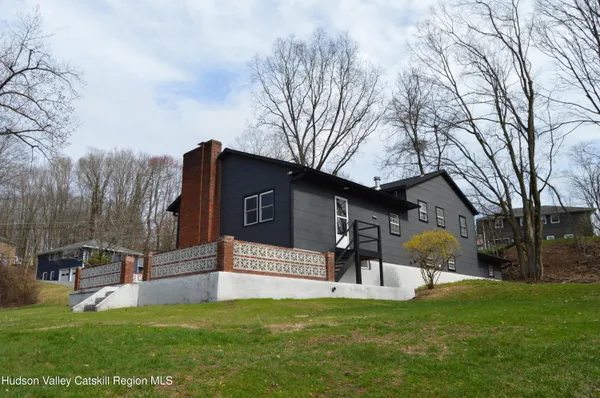 $465,000 | 108 Flower Hill, Kingston, NY 12401