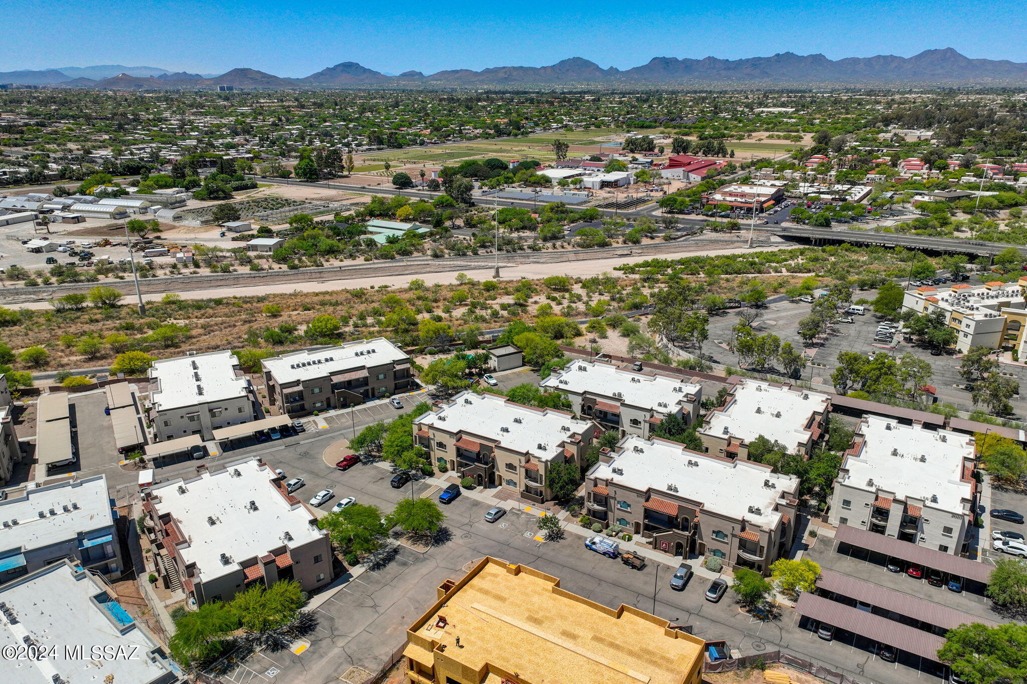 2026 East River Road, Unit 104 Tucson, AZ 85718 - Photo 41 of 46