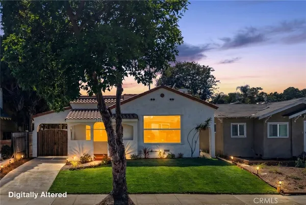 $999,900 | 3005 Cedar Avenue, Long Beach, CA 90806