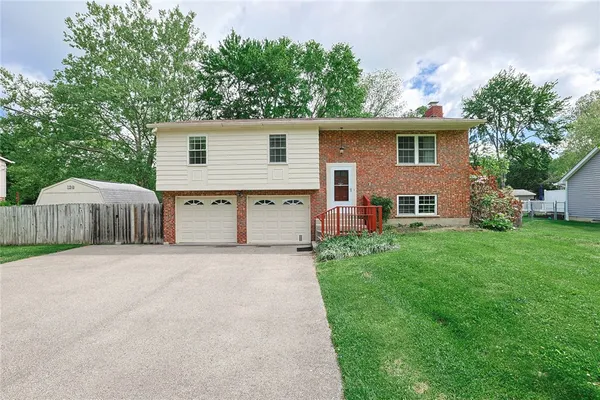 $325,000 | 128 Maplewood Drive, Batavia, OH 45103