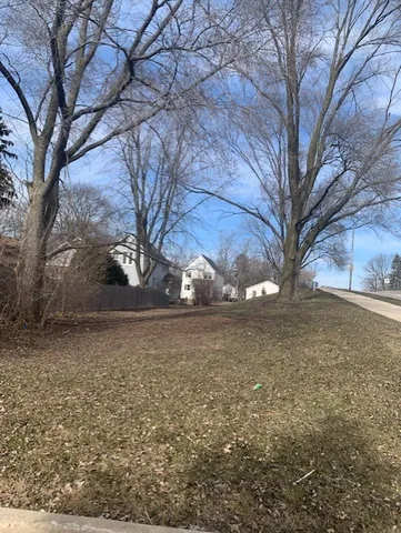 $65,000 | 636 East 4th Avenue, Naperville, IL 60540