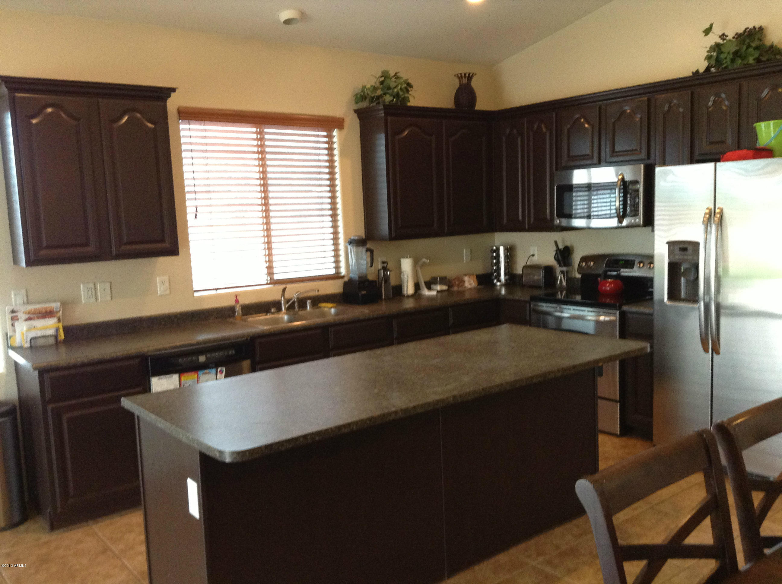 3963 East Trigger Way Gilbert, AZ 85297 - Photo 8 of 32 046