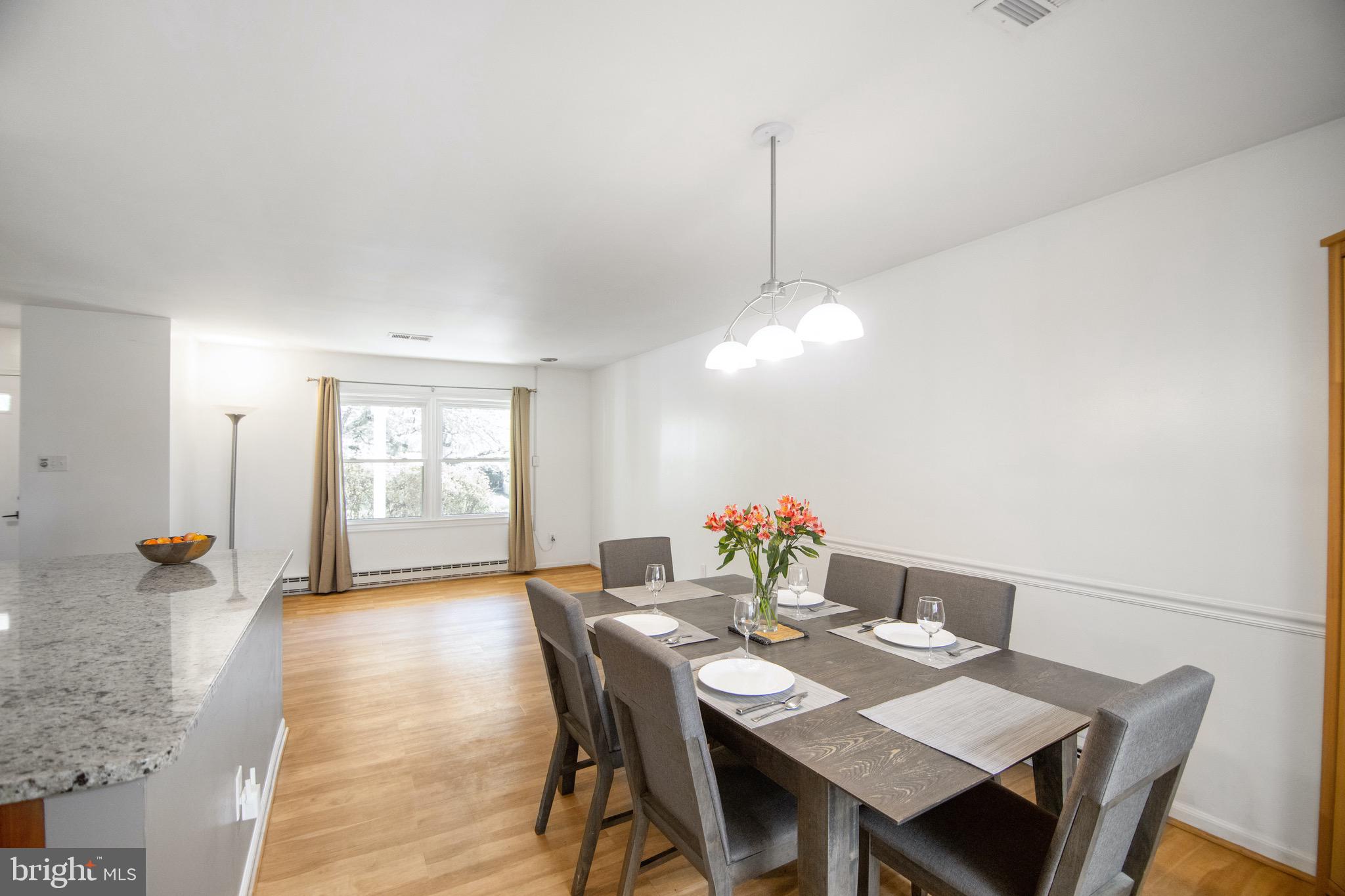 11324 Rambling Road Gaithersburg, MD 20879 - Photo 7 of 29 Dining room