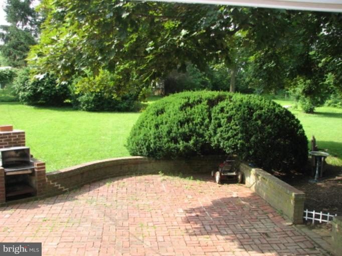 410 Delaware Road Frederick, MD 21701 - Photo 2 of 8 Patio