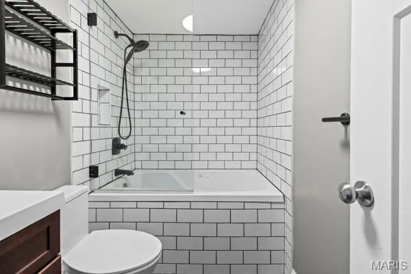 $449,900 | 9679 West Vista Drive, Hillsboro, MO 63050