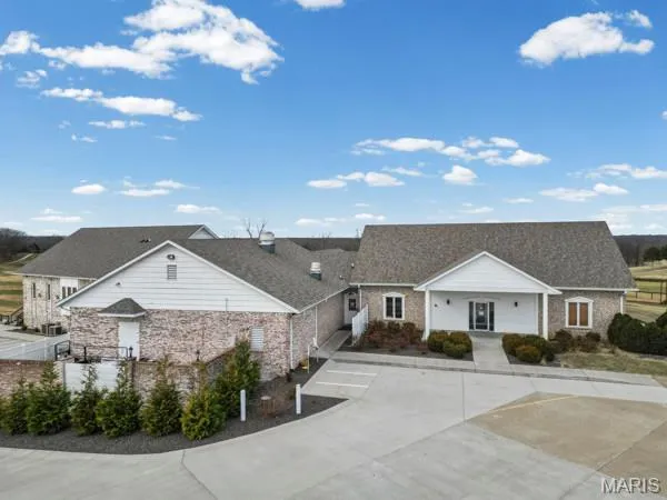 $449,900 | 9679 West Vista Drive, Hillsboro, MO 63050