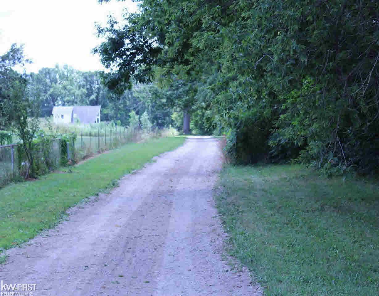 1002 East Vienna Road Clio, MI 48420 - Photo 62 of 62 21351688-72.JPG