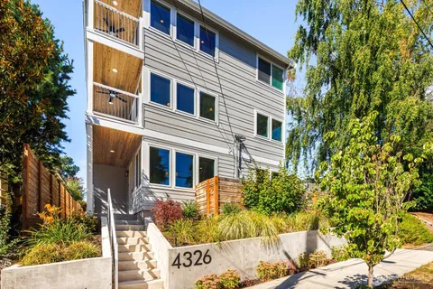 $988,000 | 4326 Southwest Mills Street, Seattle, WA 98136