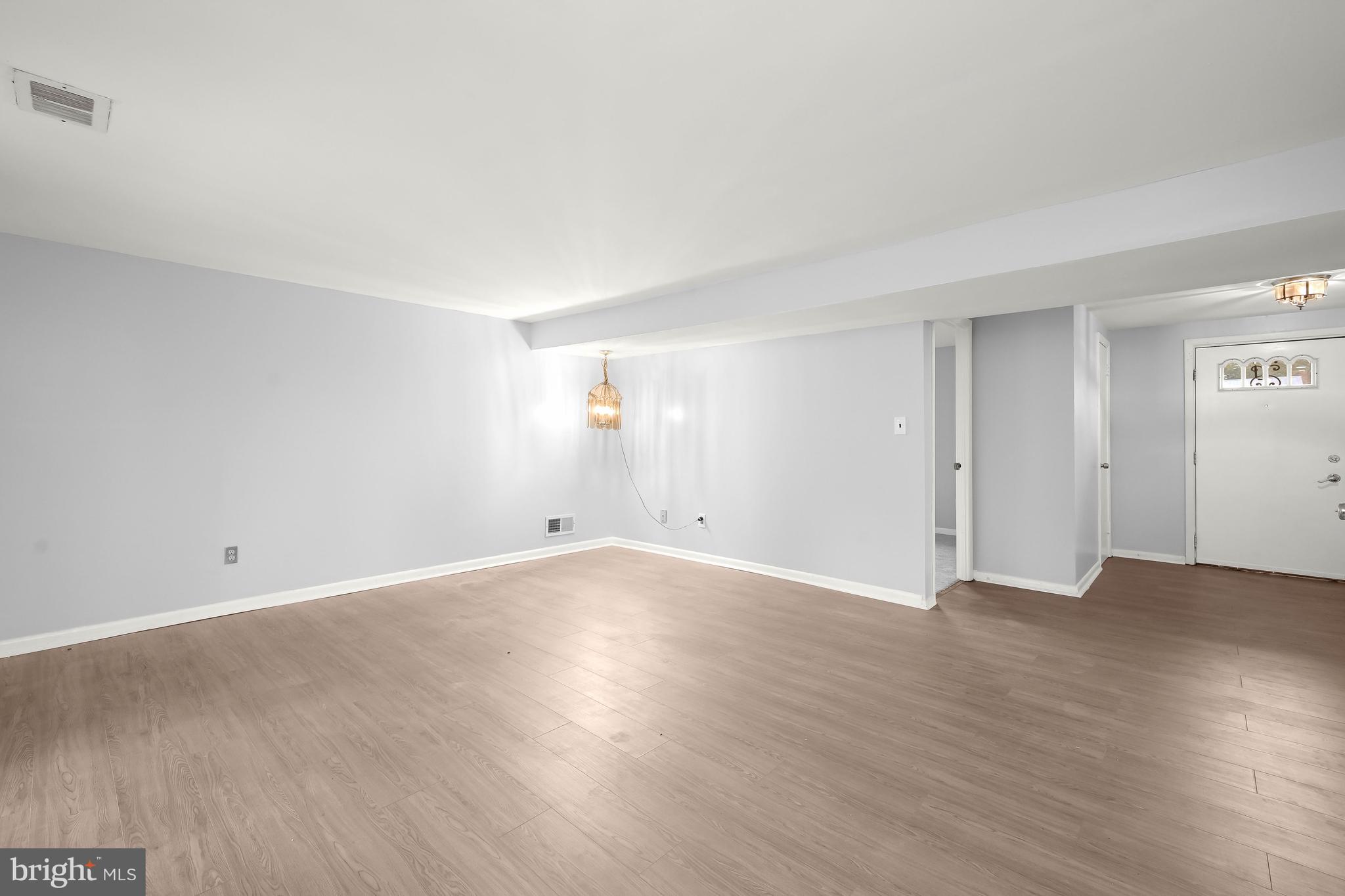 3521 Cabot Road Randallstown, MD 21133 - Photo 19 of 43 Family Room