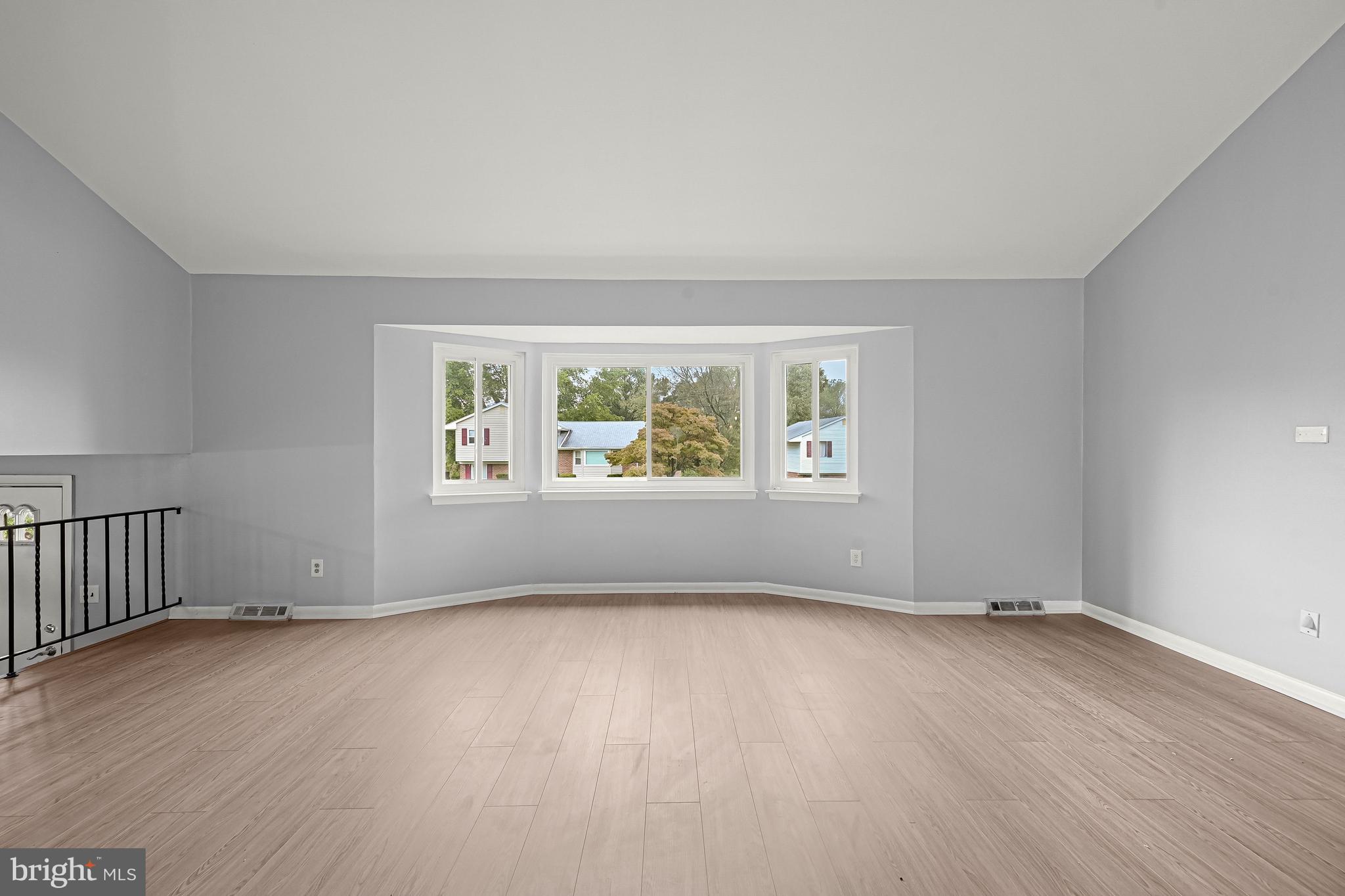 3521 Cabot Road Randallstown, MD 21133 - Photo 7 of 43 Living Room
