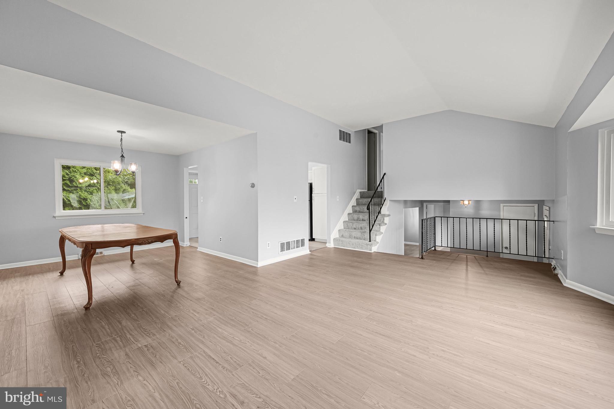 3521 Cabot Road Randallstown, MD 21133 - Photo 9 of 43 Living Room