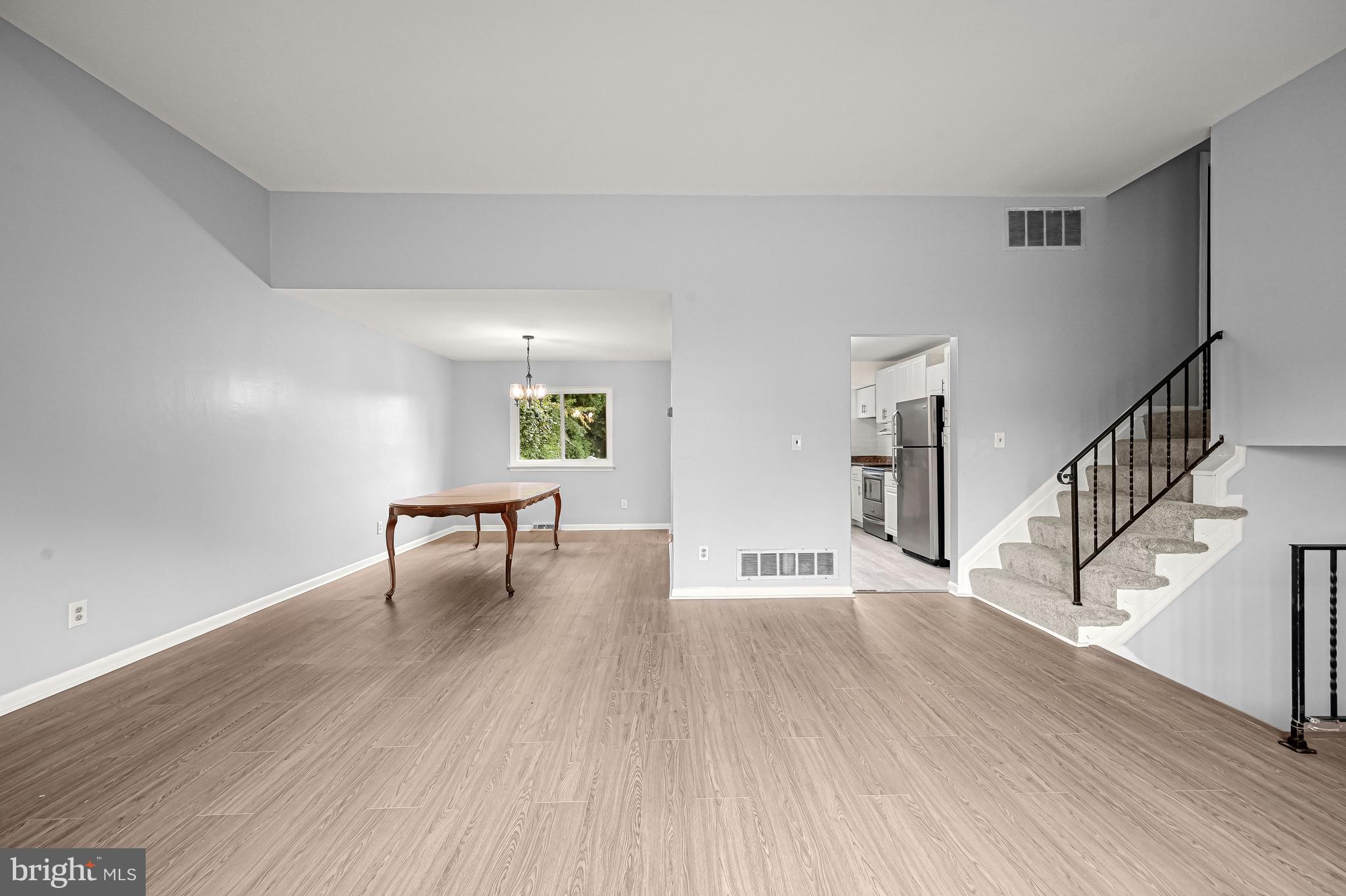 3521 Cabot Road Randallstown, MD 21133 - Photo 10 of 43 Living Room