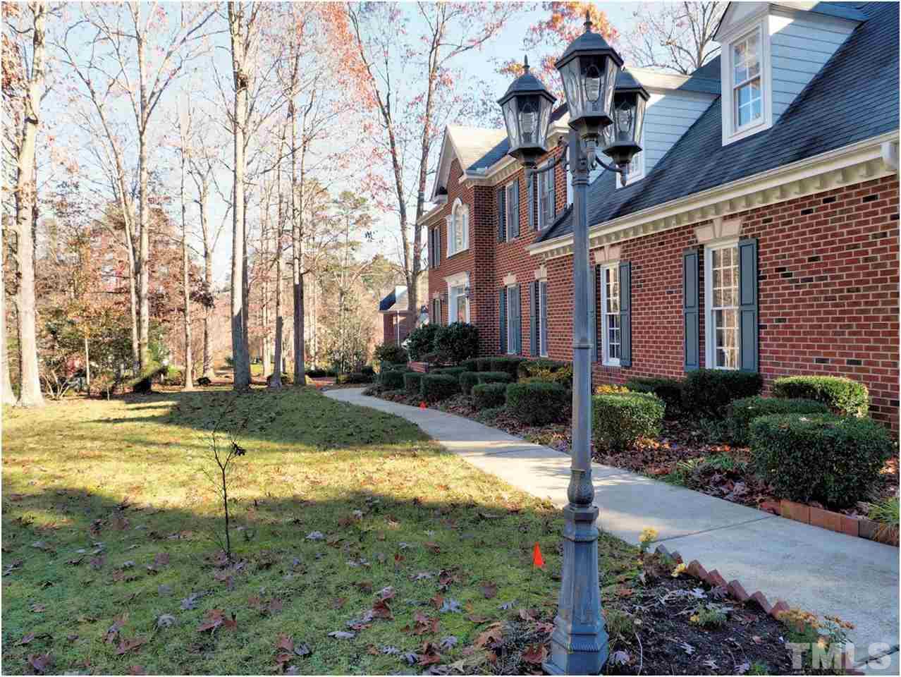 9104 Storrington Way Raleigh, NC 27615 - Photo 3 of 25 Gallery Image 3