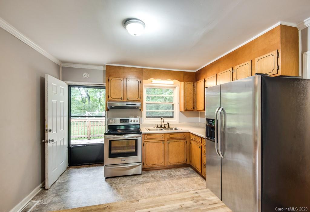 1114 Draco Road Lenoir, NC 28645 - Photo 11 of 31 Gallery Image 11