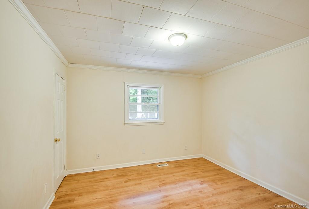 1114 Draco Road Lenoir, NC 28645 - Photo 17 of 31 Gallery Image 17