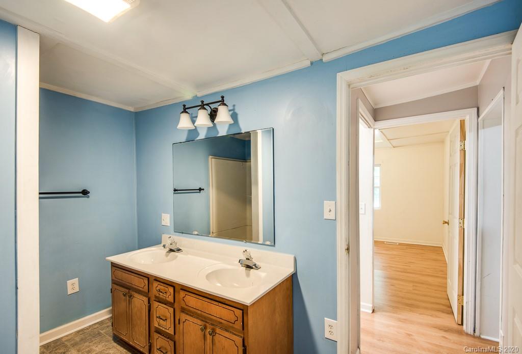 1114 Draco Road Lenoir, NC 28645 - Photo 21 of 31 Gallery Image 21