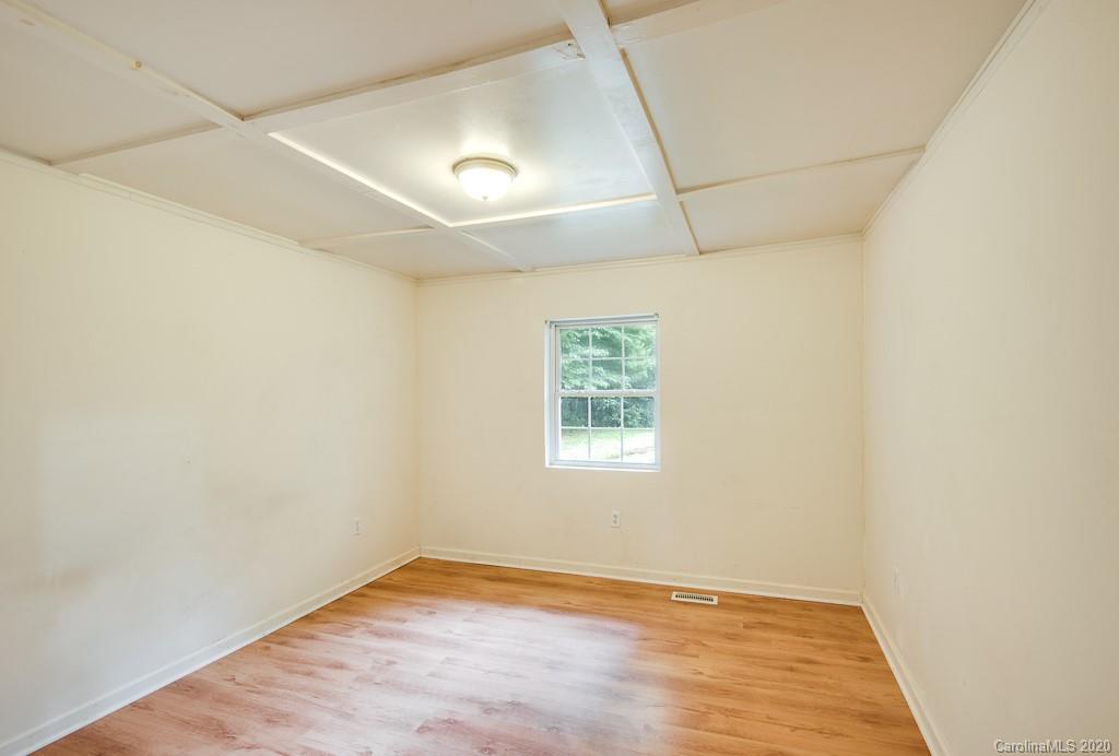 1114 Draco Road Lenoir, NC 28645 - Photo 25 of 31 Gallery Image 25