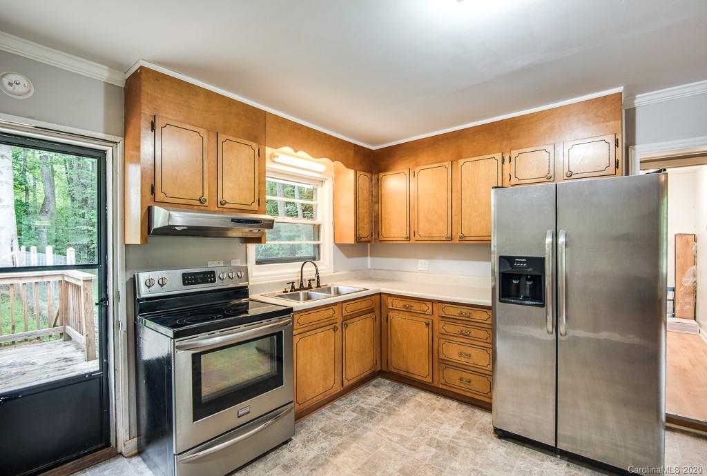 1114 Draco Road Lenoir, NC 28645 - Photo 10 of 31 Gallery Image 10
