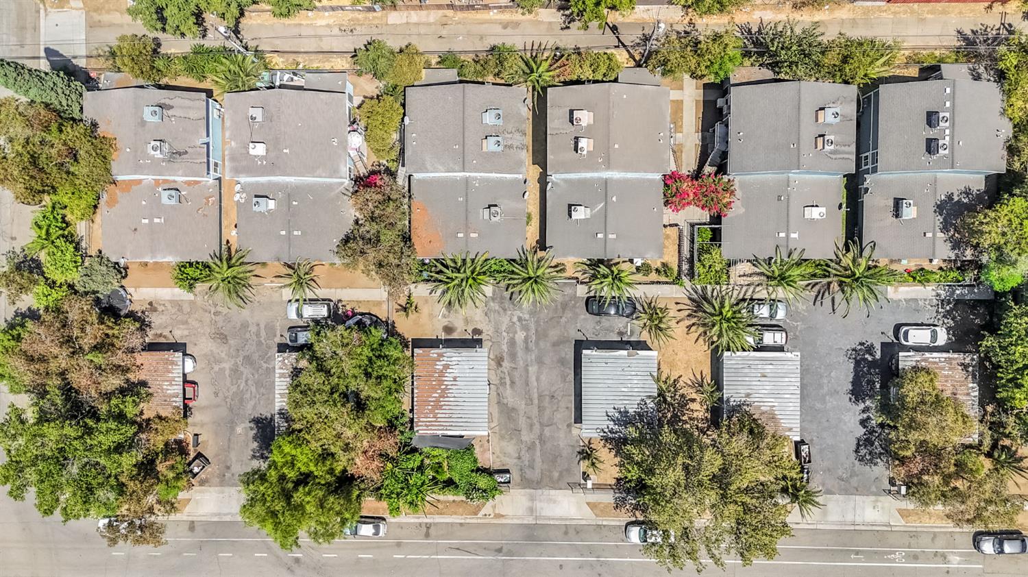 1622 B Street Fresno, CA 93706 - Photo 17 of 32 an aerial view of residential houses with outdoor space and street view