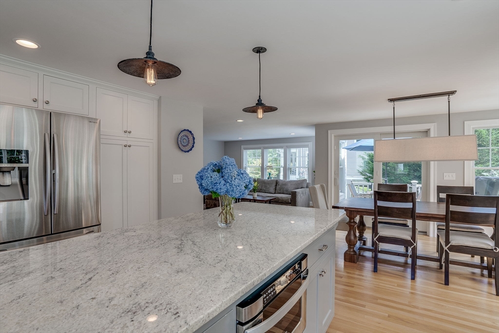 411 Davis Road Bedford, MA 01730 - Photo 8 of 40 Gallery Image 8