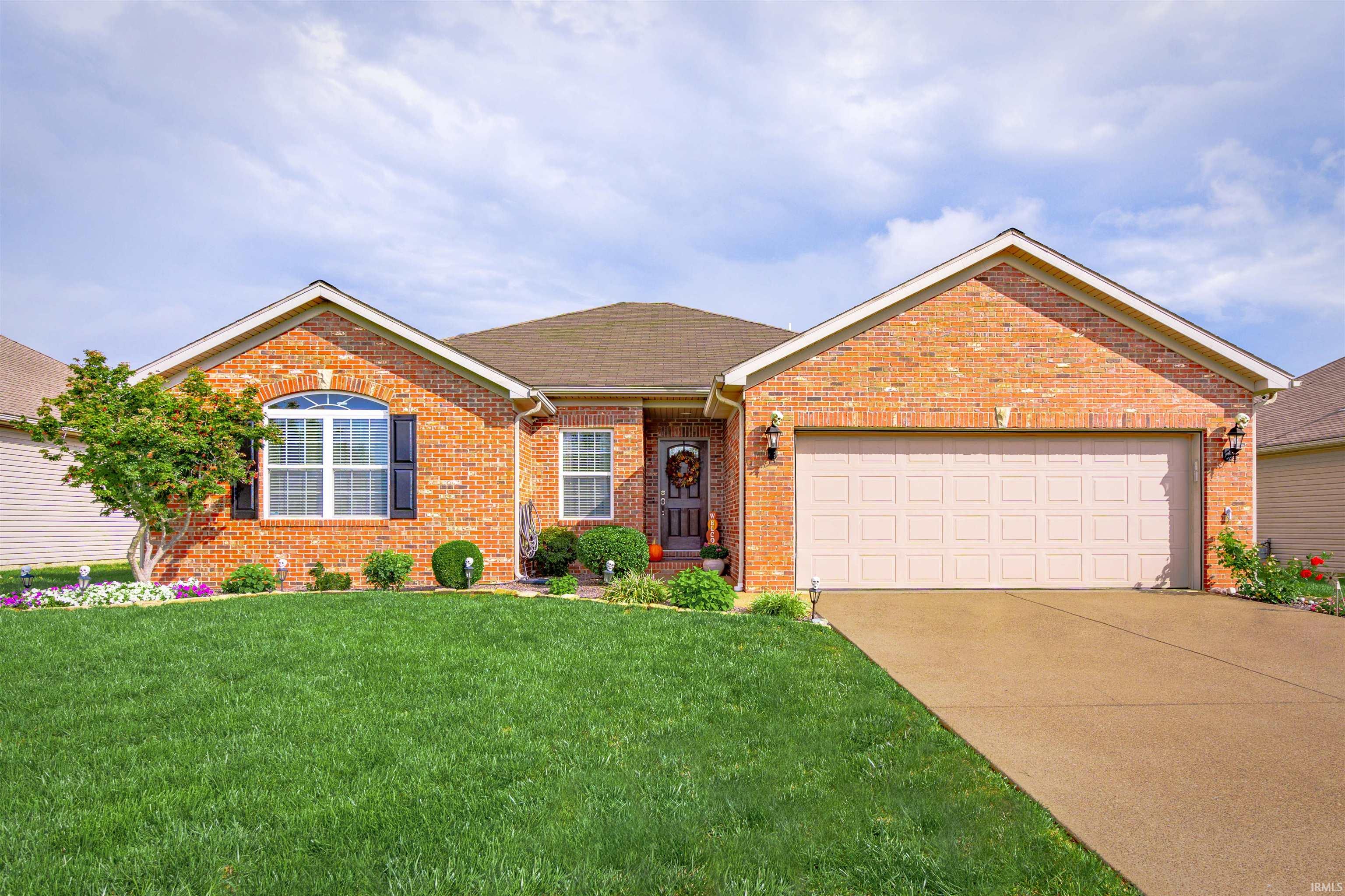 3800 Canyon Rock Court, Evansville, IN 47725 Compass