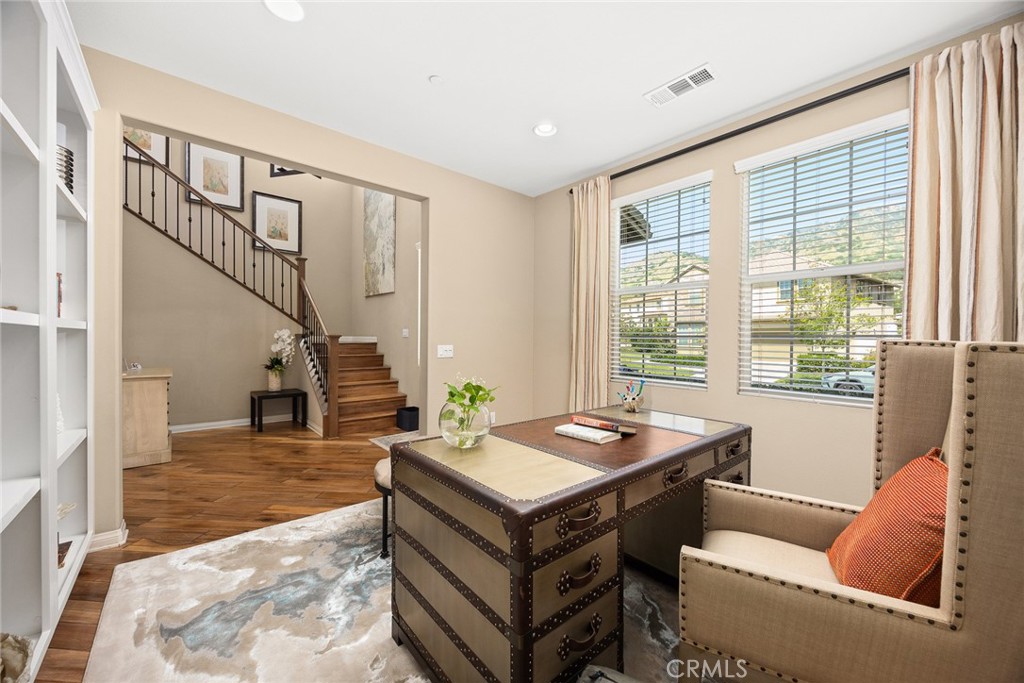 620 East Mandevilla Way Azusa, CA 91702 - Photo 19 of 58