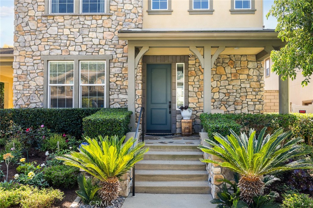 620 East Mandevilla Way Azusa, CA 91702 - Photo 4 of 58