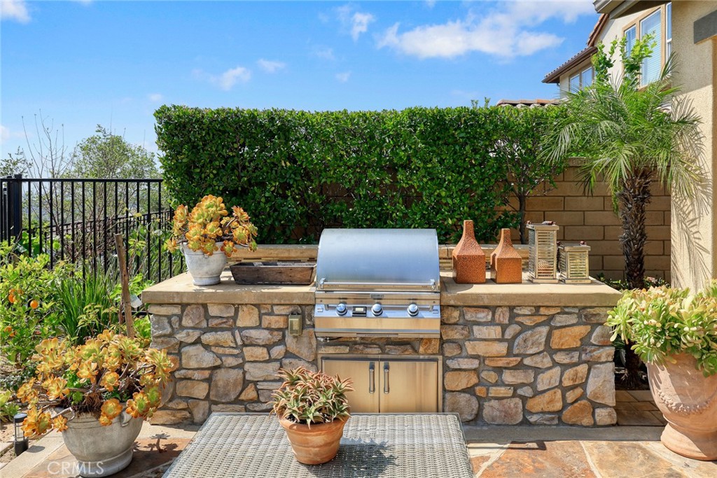 620 East Mandevilla Way Azusa, CA 91702 - Photo 43 of 58