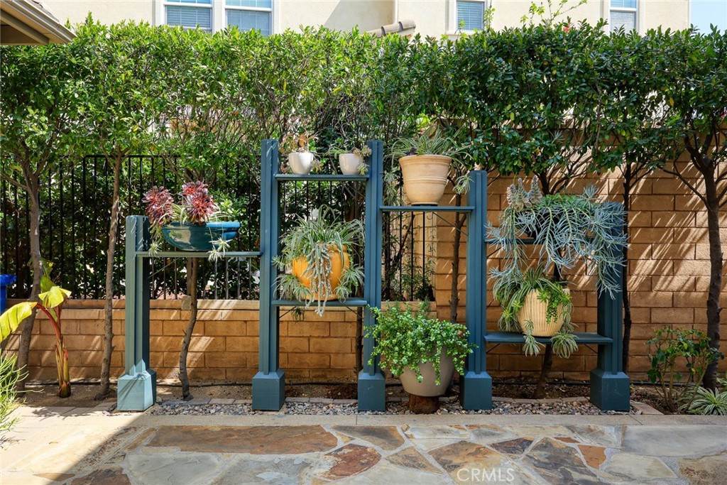 620 East Mandevilla Way Azusa, CA 91702 - Photo 48 of 58