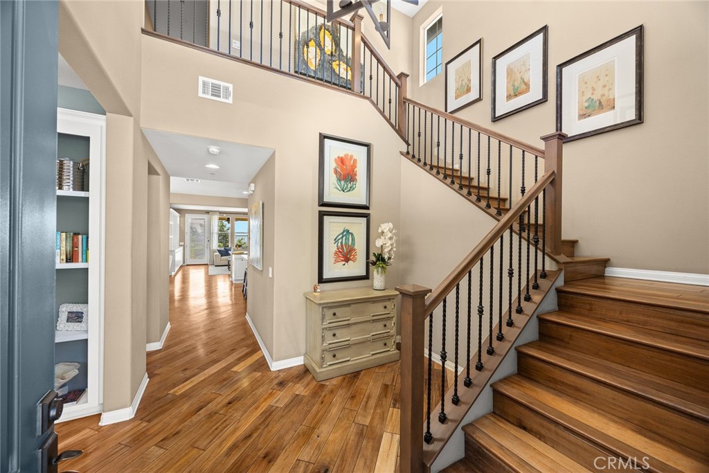 620 East Mandevilla Way Azusa, CA 91702 - Photo 6 of 58