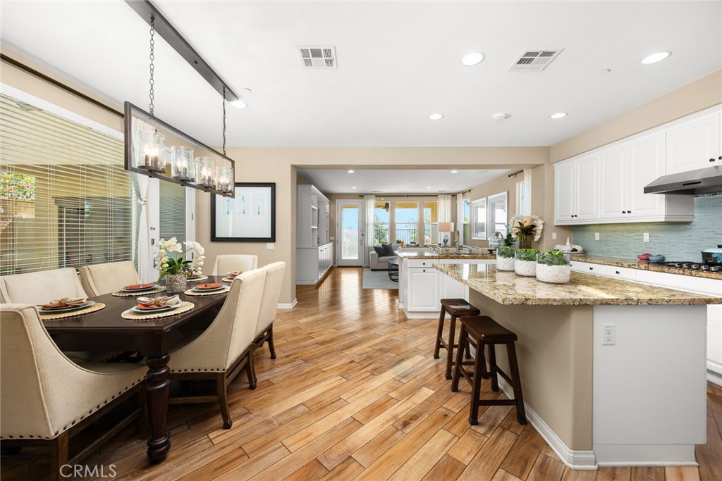 620 East Mandevilla Way Azusa, CA 91702 - Photo 8 of 58