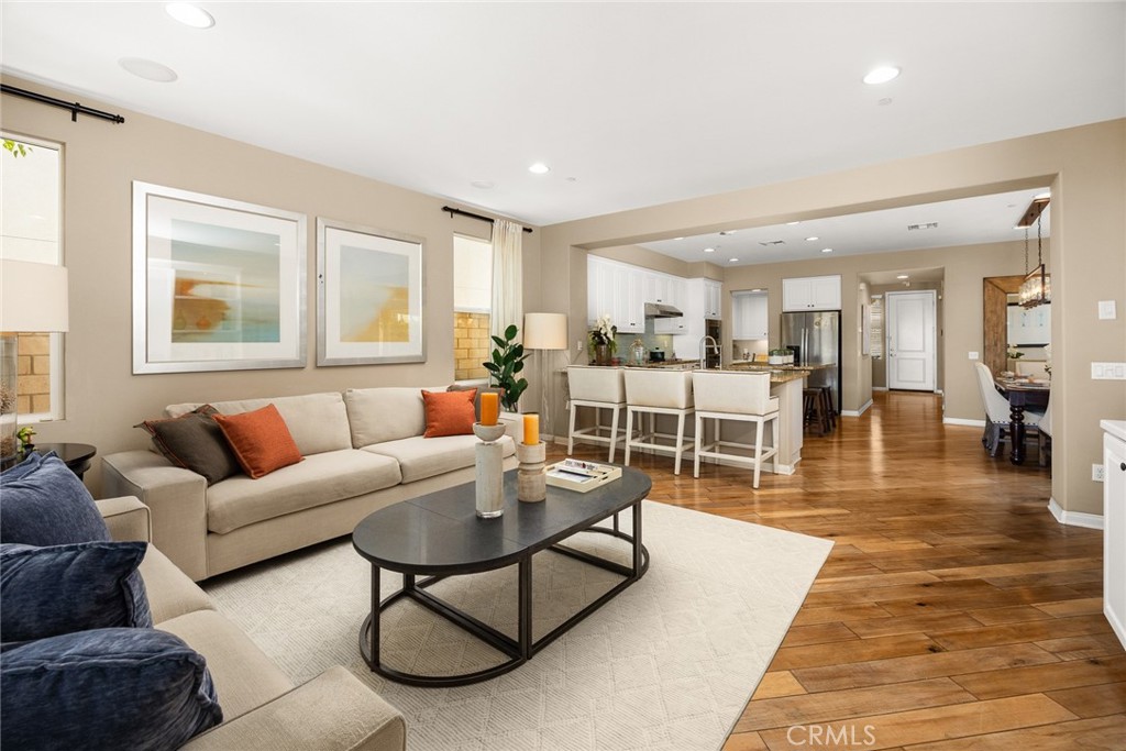 620 East Mandevilla Way Azusa, CA 91702 - Photo 9 of 58