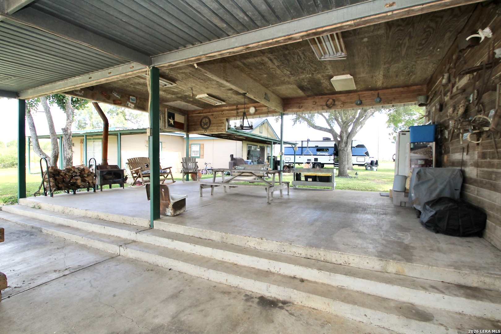 15122 Trawalter Road Atascosa, TX 78002 - Photo 20 of 31