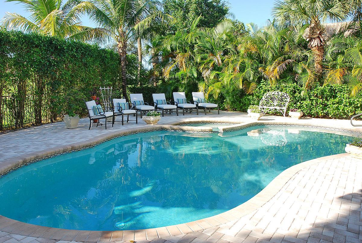 17428 Loch Lomond Way Boca Raton, FL 33496 - Photo 23 of 25 pool_1200