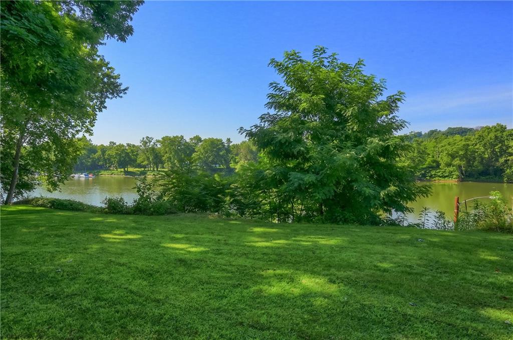 7301 Pine Road Pittsburgh, PA 15225 - Photo 9 of 50 Gallery Image 9