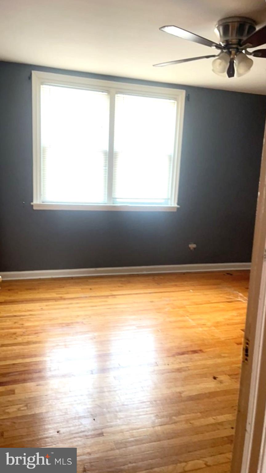 351 East Claremont Road Philadelphia, PA 19120 - Photo 6 of 30