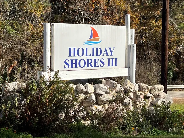 a sign that is on the side of the road