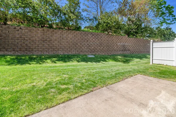 $327,000 | 8339 Brookings Drive, Charlotte, NC 28269