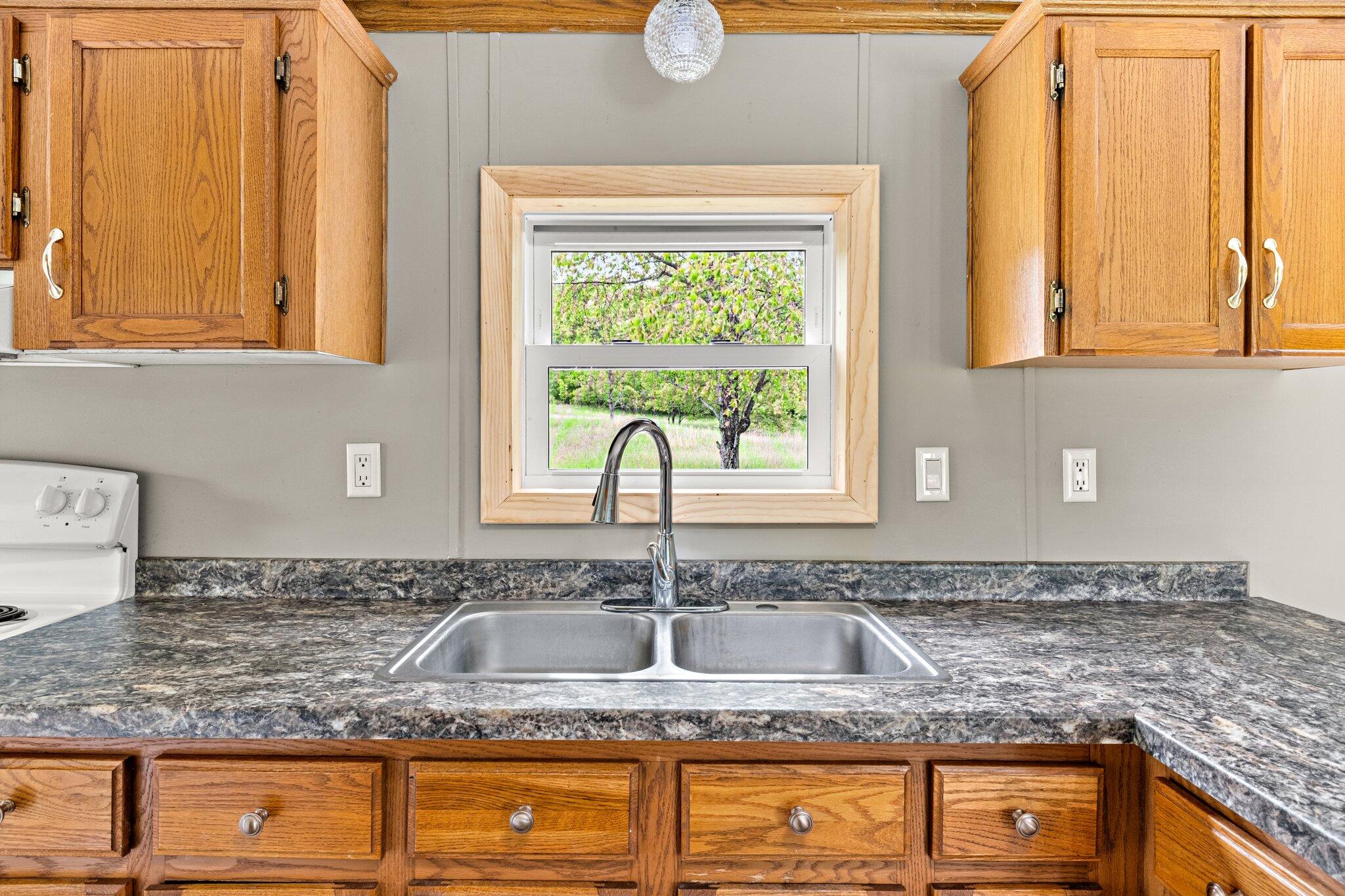 12175 Meridian Line Road Johannesburg, MI 49751 - Photo 4 of 29 Gallery Image 4