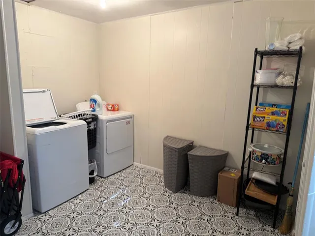 $186,000 | 110 South Hickory Avenue, Denison, TX 75020