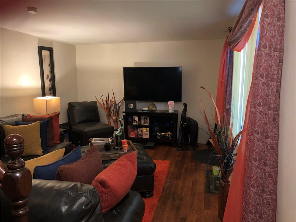 617 Beulah Road Pittsburgh, PA 15235 - Photo 2 of 7