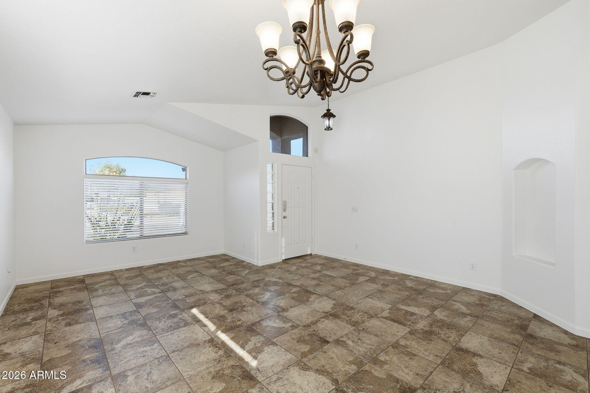 823 Mountain View Road San Tan Valley, AZ 85143 - Photo 6 of 33 005_ListerPros