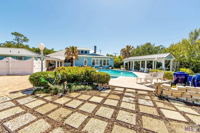 $599,000 | 141 Industrial Park Road, Larose, LA 70373