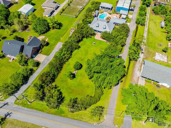 $540,000 | 141 Industrial Park Road, Larose, LA 70373