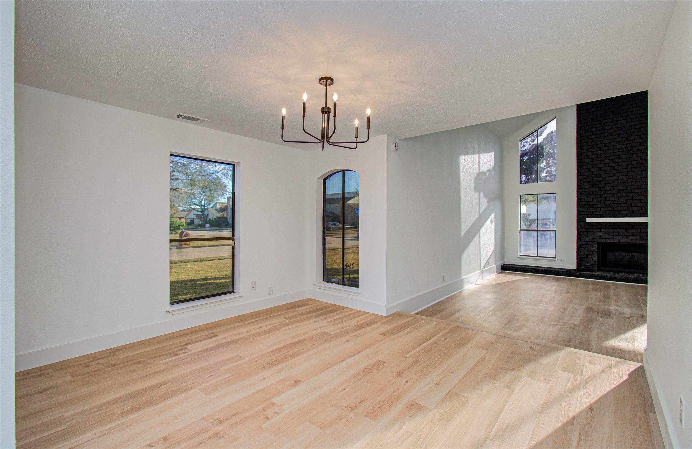 4710 Country Club View Baytown, TX 77521 - Photo 12 of 46