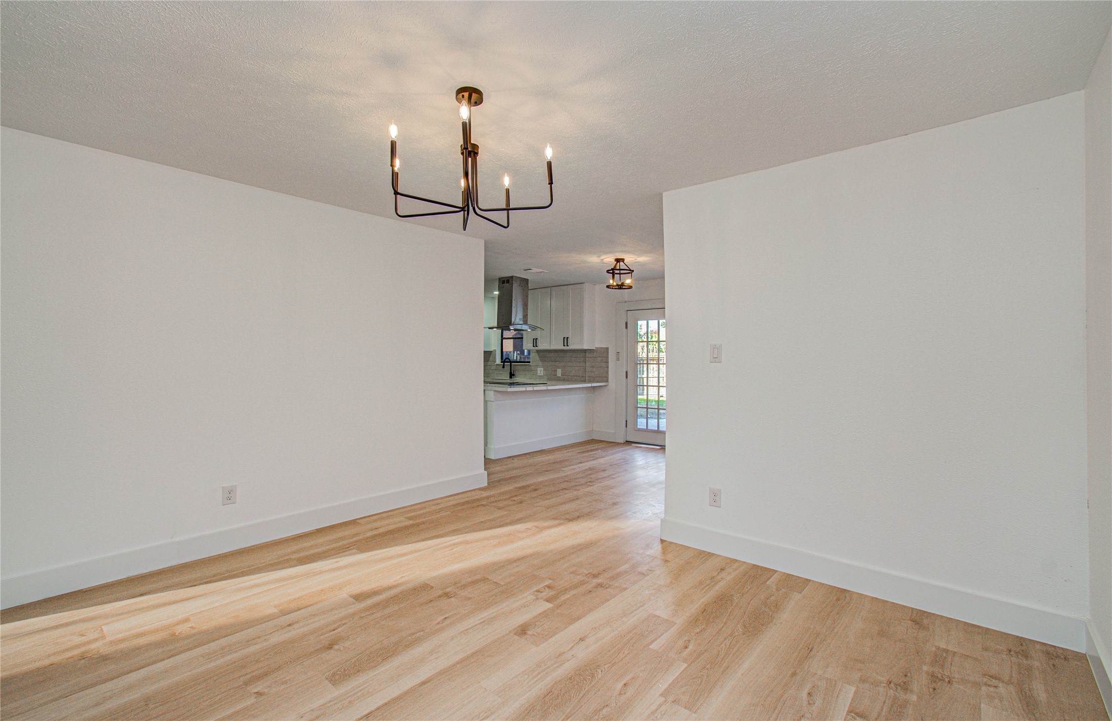 4710 Country Club View Baytown, TX 77521 - Photo 14 of 46