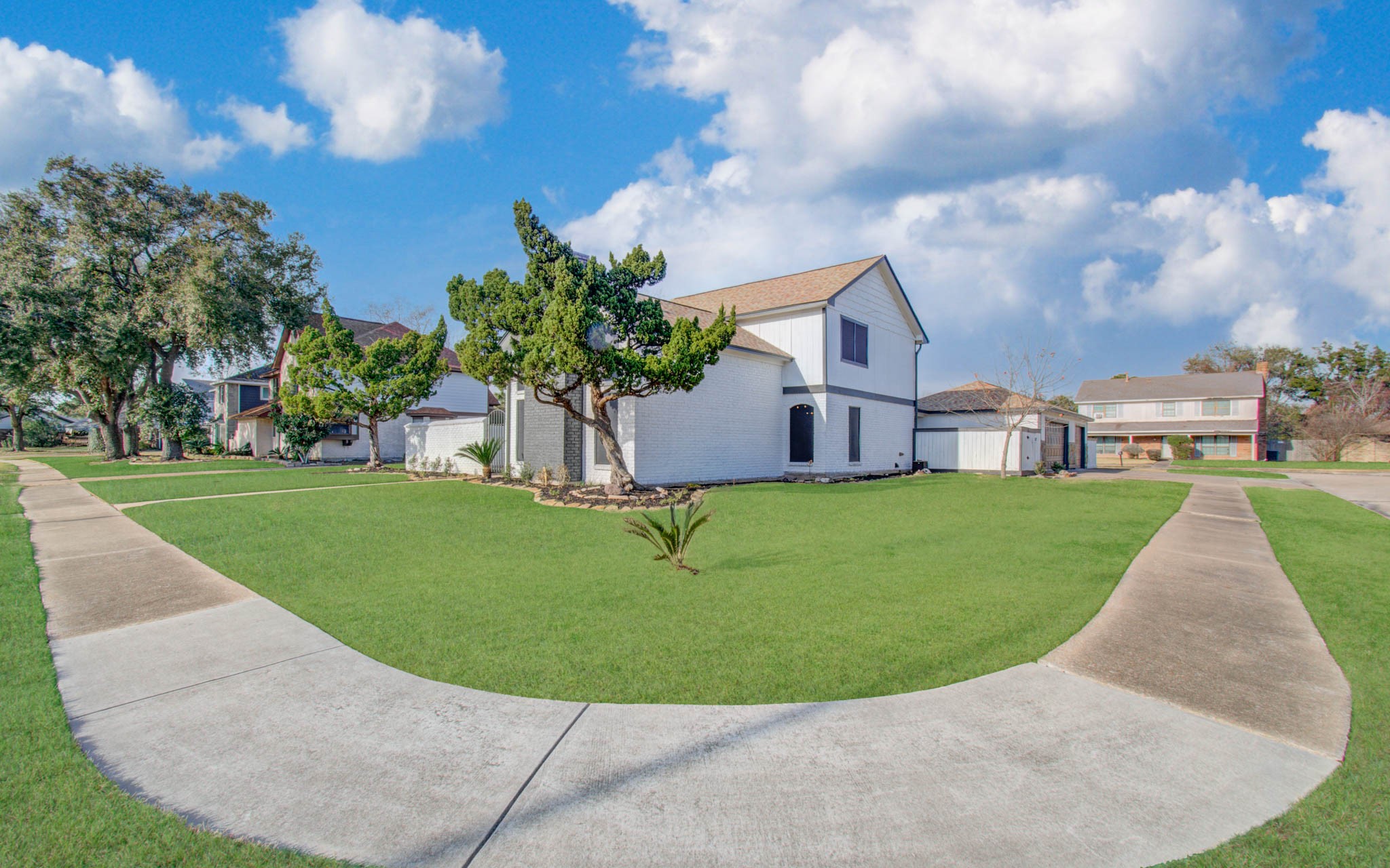 4710 Country Club View Baytown, TX 77521 - Photo 3 of 46