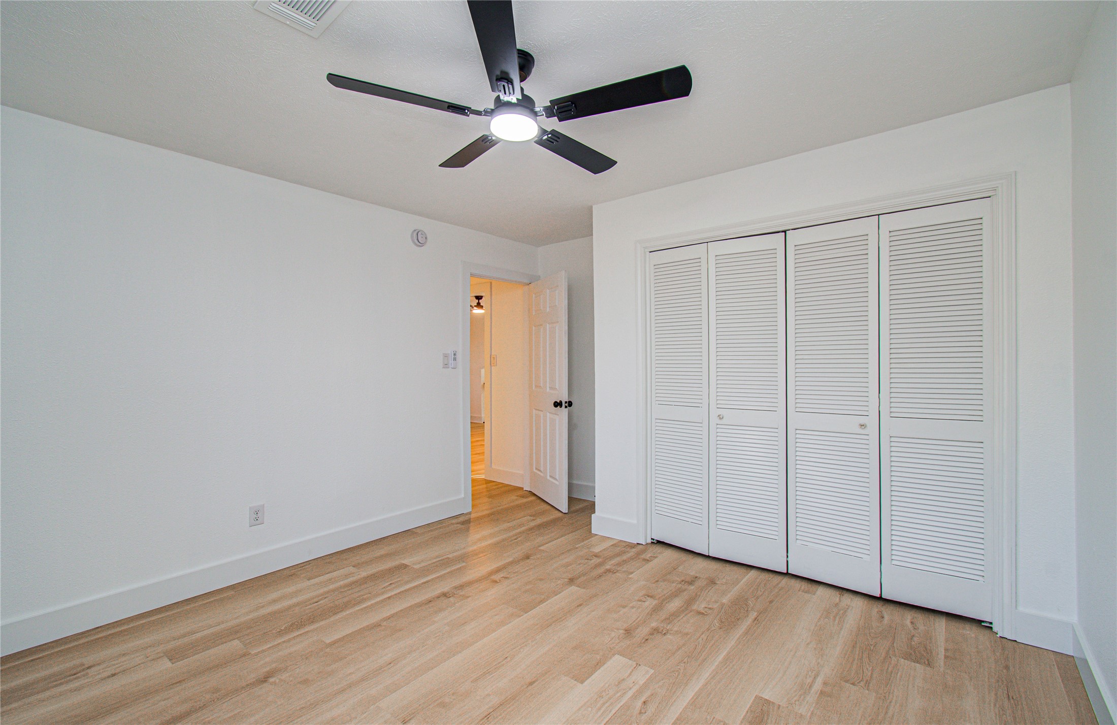 4710 Country Club View Baytown, TX 77521 - Photo 32 of 46