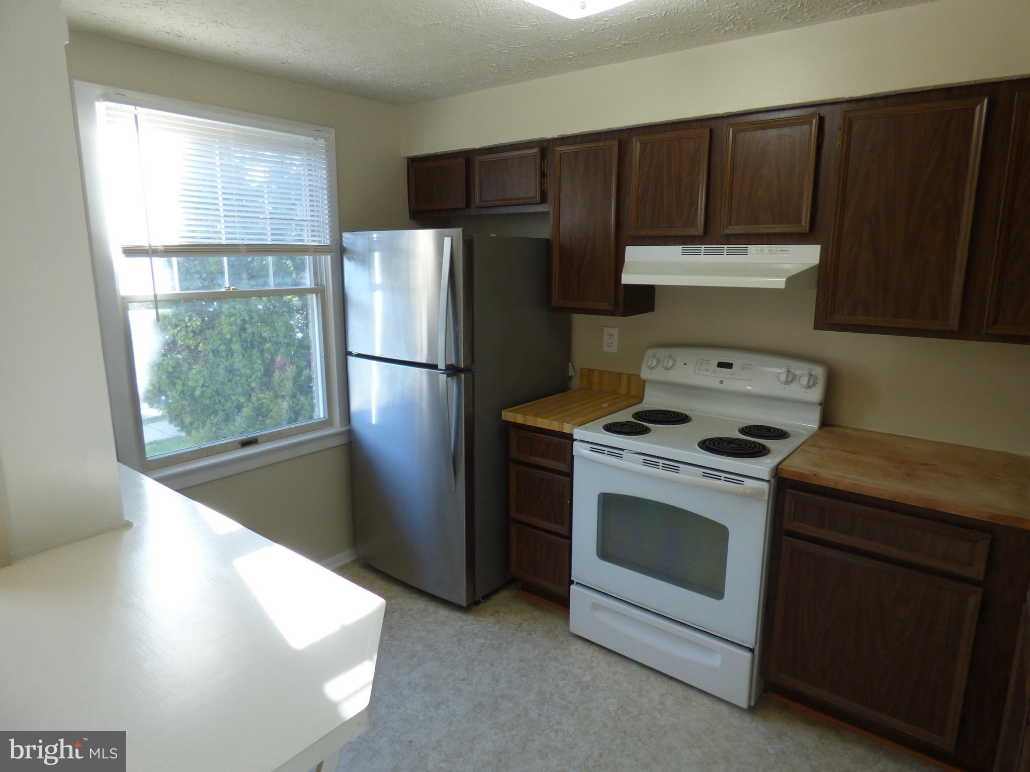 6801 Farmbrook Court Frederick, MD 21703 - Photo 4 of 19